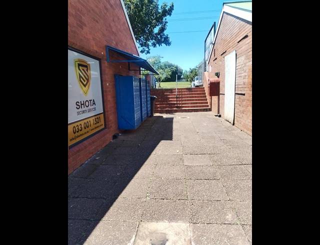 RETAIL PROPERTY TO RENT IN HAYFIELDS